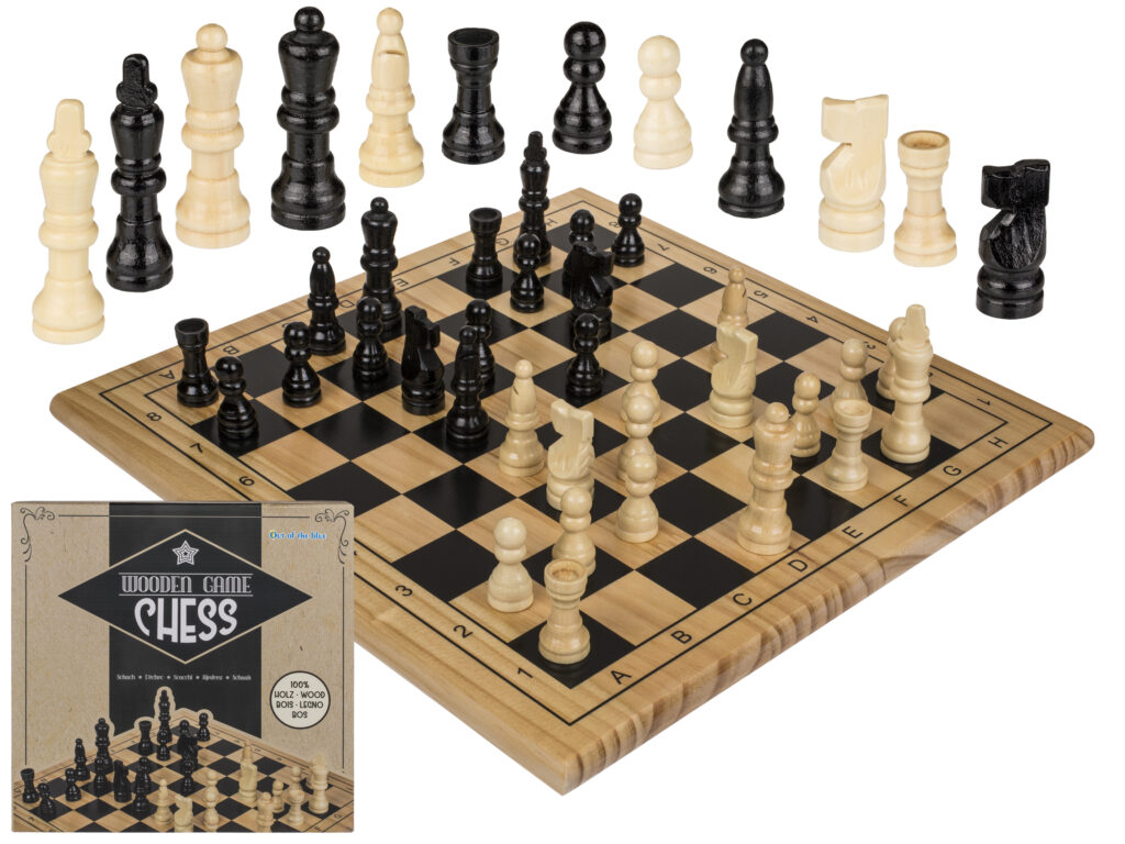 JEU D'ÉCHECS EN BOIS (Dimension 28.5 x 28.5 cm)
