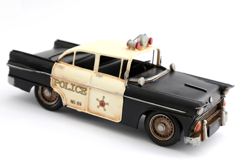 VOITURE DE POLICE NY (Décoration en métal) Dimension 28 x 12 cm